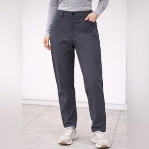 Dip woman’s athletic hiking pants- SO NICE